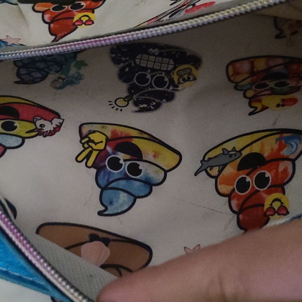 Poop emojes back pack - Picture 4 of 6